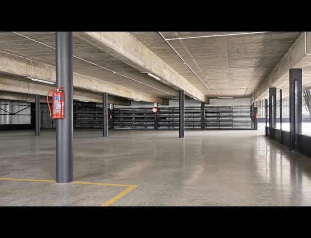 6,650M² WAREHOUSE FOR SALE IN MEADOWDALE
